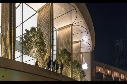 Apple Dubai mall 3